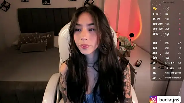 Snapshot of Beck_jones chatting on February 25, 2:22 pm Beck jones online show from February 25, 2:22 pm