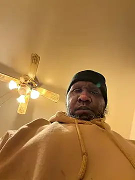 Cameltoekilla online show from January 7, 4:15 am