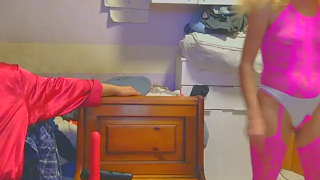 couplemilf2 online show from January 5, 9:14 pm