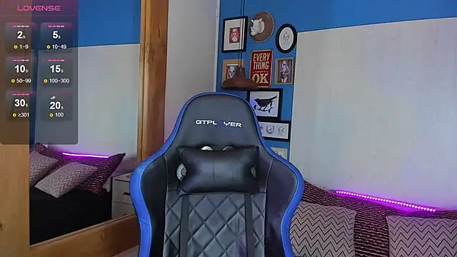 VladHellsing4 online show from February 20, 2:46 pm