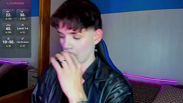 VladHellsing4 online show from February 23, 3:40 pm