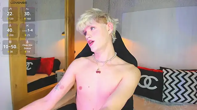 VladHellsing4 online show from February 8, 3:37 pm