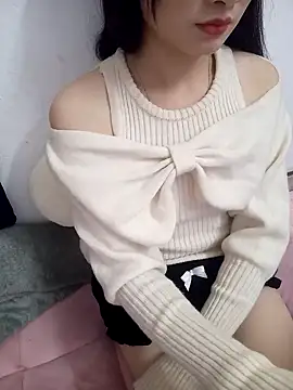 Snapshot of Lovely_kute chatting on December 16, 3:32 pm Lovely kute online show from December 16, 3:32 pm