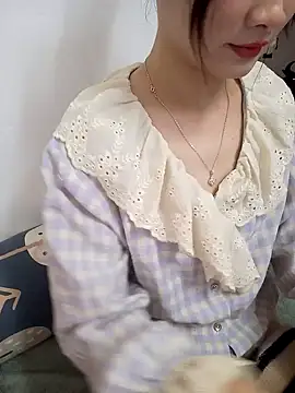 Snapshot of Lovely_kute chatting on January 20, 3:07 pm Lovely kute online show from January 20, 3:07 pm