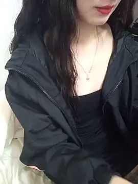 Snapshot of Lovely_kute chatting on February 17, 8:04 pm Lovely kute online show from February 17, 8:04 pm