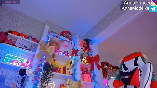 Anna Prince online show from December 12, 6:36 am