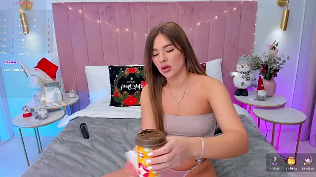 MilaVoxx online show from December 15, 5:56 am