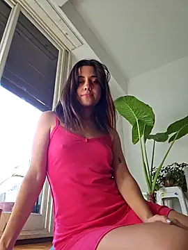 Snapshot of SaraLatinayPrimiciax chatting on January 25, 8:31 pm SaraLatinayPrimiciax online show from January 25, 8:31 pm