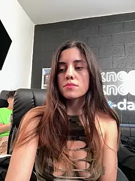 Snapshot of SaraLatinayPrimiciax chatting on November 4, 4:06 pm SaraLatinayPrimiciax online show from November 4, 4:06 pm