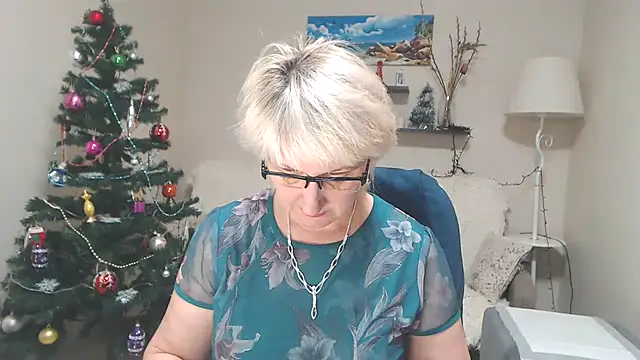 Snapshot of FleurMays chatting on December 21, 12:38 pm FleurMays online show from December 21, 12:38 pm
