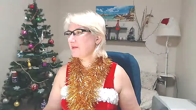 Snapshot of FleurMays chatting on December 26, 12:27 pm FleurMays online show from December 26, 12:27 pm
