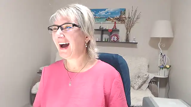 FleurMays online show from September 28, 3:34 am