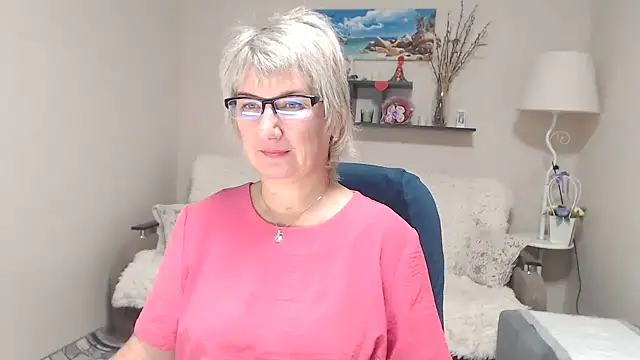 FleurMays online show from October 13, 5:18 am