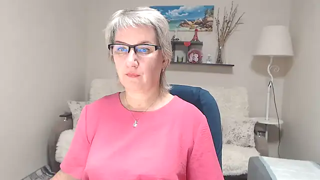 FleurMays online show from October 26, 9:15 am