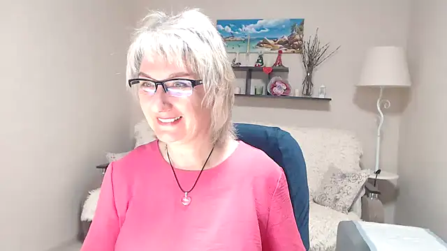 FleurMays online show from May 11, 3:45 am