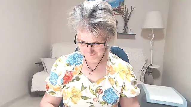 FleurMays online show from June 21, 4:26 am