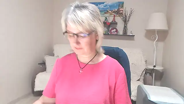 FleurMays online show from June 28, 5:13 am
