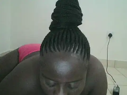 Snapshot of Hotwife8 chatting on December 8, 3:24 pm Hotwife8 online show from December 8, 3:24 pm
