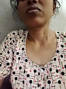 Snapshot of Gautami-telugu chatting on October 4, 1:53 pm Gautami-telugu online show from October 4, 1:53 pm