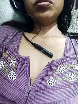 Snapshot of Gautami-telugu chatting on October 14, 9:04 pm Gautami-telugu online show from October 14, 9:04 pm