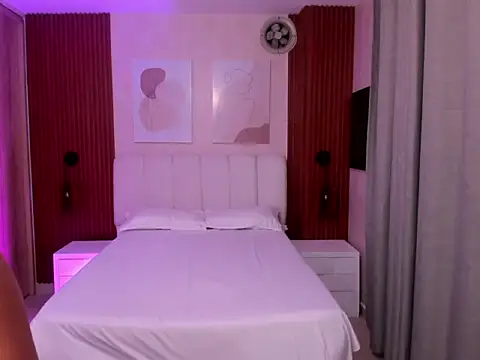 Leah Sweetie online show from October 20, 10:16 am