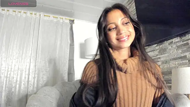 Snapshot of Loren_parissi chatting on March 22, 4:03 am Loren parissi online show from March 22, 4:03 am