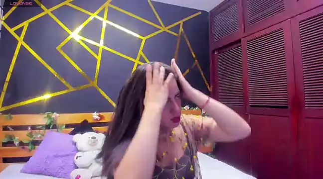 Snapshot of kathina_giraldo chatting on December 27, 1:18 pm kathina giraldo online show from December 27, 1:18 pm