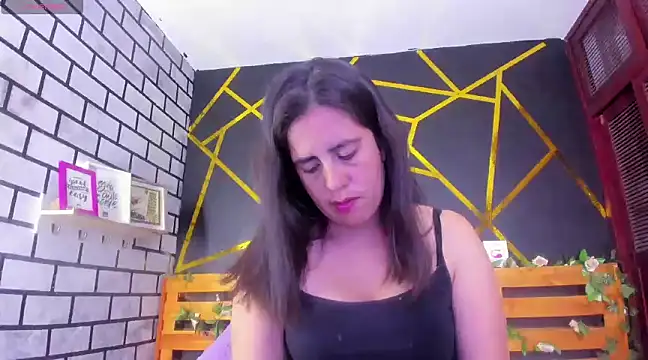 Snapshot of kathina_giraldo chatting on December 27, 4:21 pm kathina giraldo online show from December 27, 4:21 pm