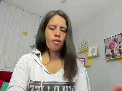 Snapshot of kathina_giraldo chatting on January 30, 12:59 pm kathina giraldo online show from January 30, 12:59 pm