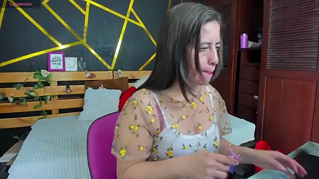 Snapshot of kathina_giraldo chatting on October 20, 1:00 pm kathina giraldo online show from October 20, 1:00 pm