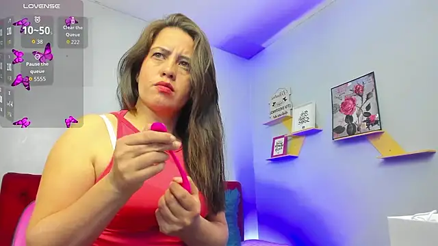 Snapshot of kathina_giraldo chatting on October 26, 2:12 pm kathina giraldo online show from October 26, 2:12 pm