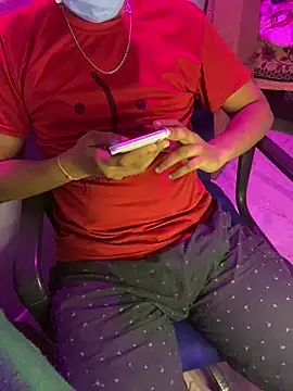 Snapshot of Vampiredaddy_ chatting on October 31, 5:25 pm Vampiredaddy online show from October 31, 5:25 pm