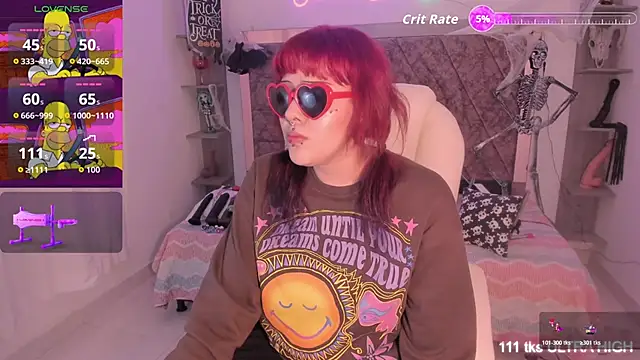 Sarah-Stoner online show from November 4, 8:30 pm