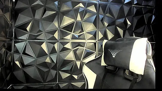 Snapshot of HelueHorny13 chatting on October 16, 6:14 am HelueHorny13 online show from October 16, 6:14 am