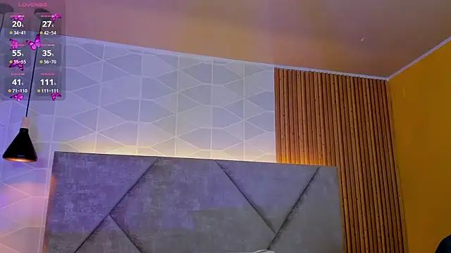 Snapshot of Ada__lee_ chatting on February 6, 11:32 am Ada  lee  online show from February 6, 11:32 am