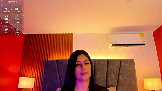 Snapshot of Ada__lee_ chatting on October 30, 1:29 am Ada  lee  online show from October 30, 1:29 am