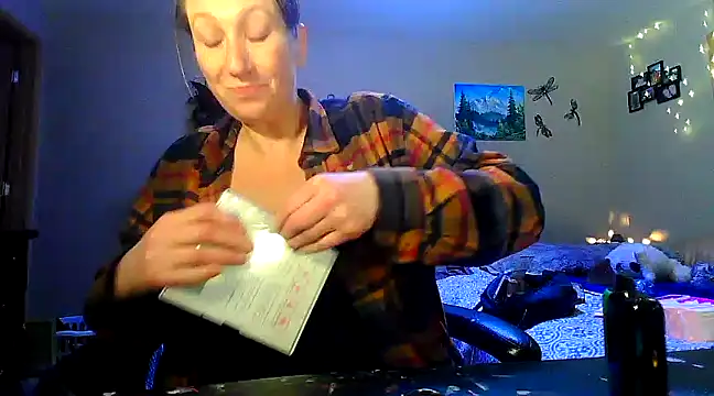 Snapshot of lilyhornyhousewife chatting on March 15, 2:12 pm lilyhornyhousewife online show from March 15, 2:12 pm