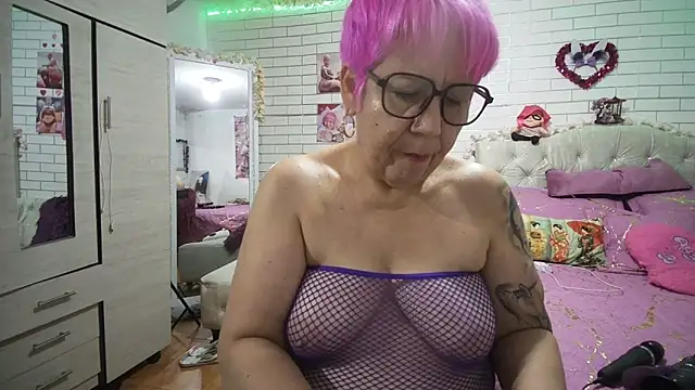 Snapshot of maturehot_65 chatting on March 16, 10:14 pm maturehot 65 online show from March 16, 10:14 pm