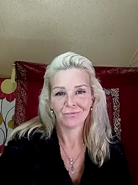 CassandraSandra44 online show from February 2, 9:19 am