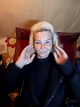 CassandraSandra44 online show from February 17, 5:48 am