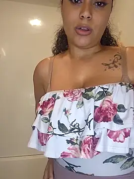 cinnaminnie online show from March 24, 3:33 am