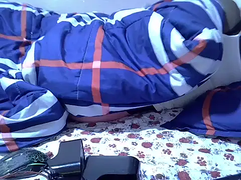 Snapshot of Just_Karu chatting on February 28, 12:50 pm Just Karu online show from February 28, 12:50 pm