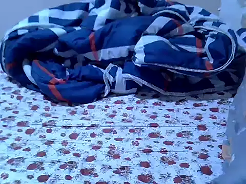 Snapshot of Just_Karu chatting on March 5, 4:14 pm Just Karu online show from March 5, 4:14 pm