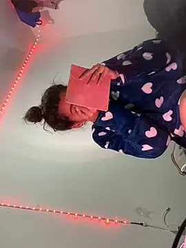 Bunny bel online show from February 10, 4:30 am