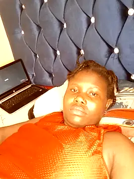 Snapshot of _Thicky_Stallion chatting on February 14, 5:41 am Thicky Stallion online show from February 14, 5:41 am
