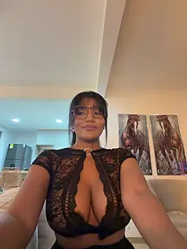 Jessie-pradoo online show from May 6, 10:37 pm