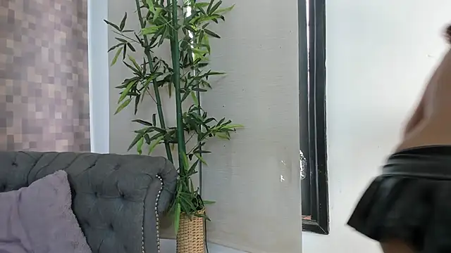 nataly velez online show from October 27, 1:59 pm