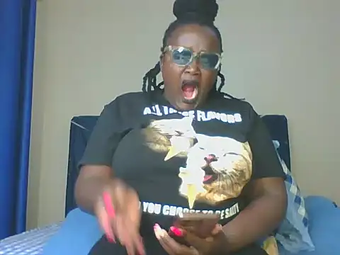 Snapshot of Montel_Montel_ chatting on January 13, 10:45 pm Montel Montel online show from January 13, 10:45 pm