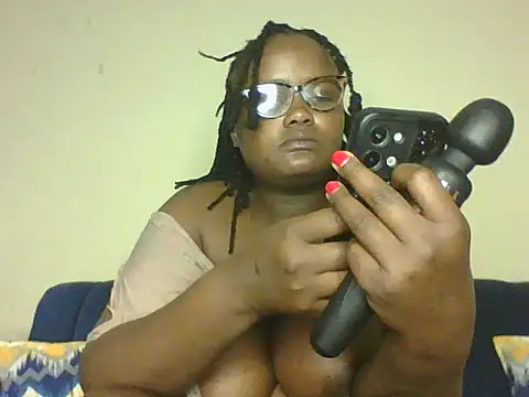 Snapshot of Montel_Montel_ chatting on February 20, 6:37 am Montel Montel online show from February 20, 6:37 am