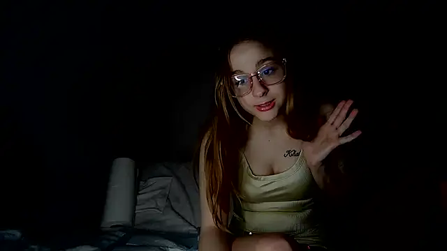 puumpkins1ut online show from May 18, 5:57 am